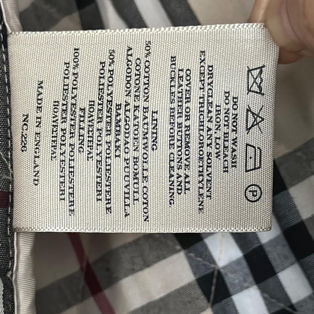 Burberry SZ S Quilted Cream Jacket - Picture 11 of 14
